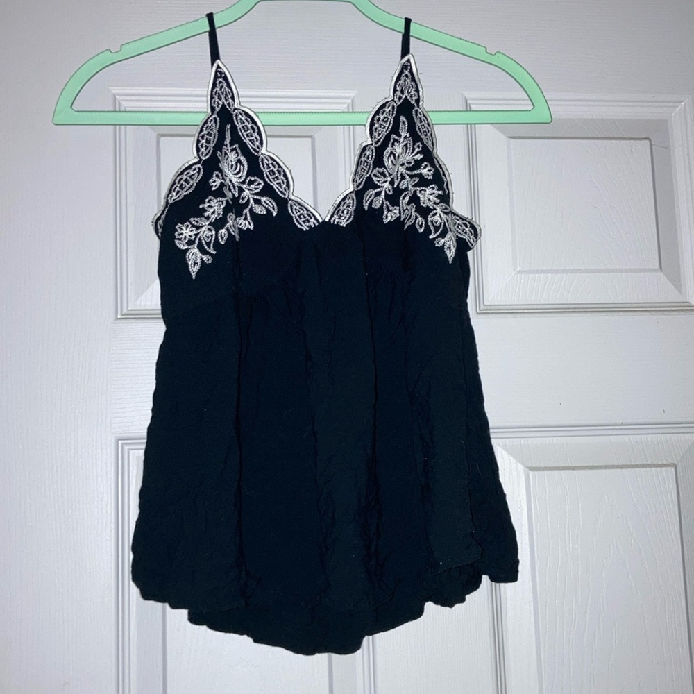 Absolutely adorable tank top